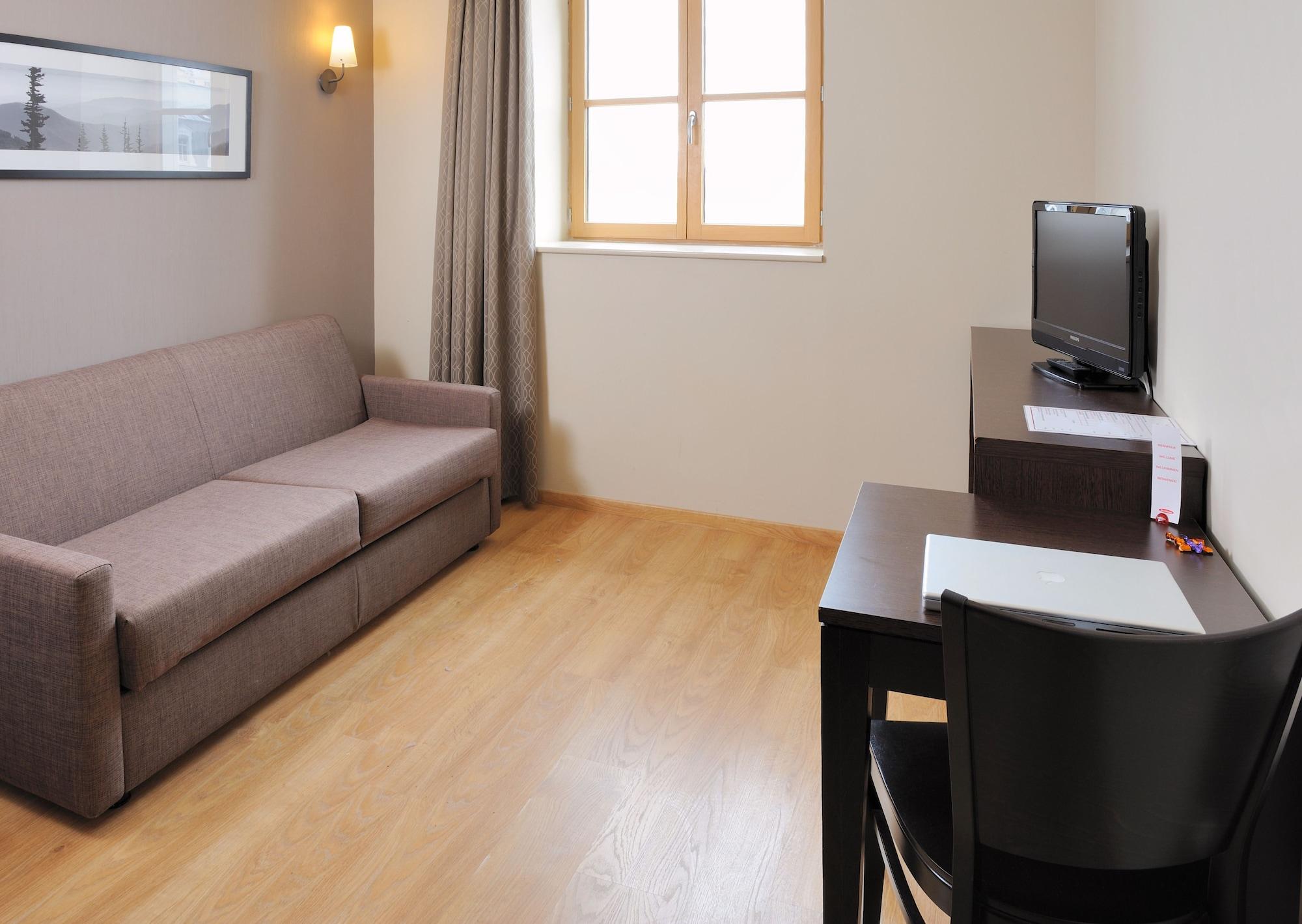 Residhome Grenoble Caserne De Bonne Экстерьер фото