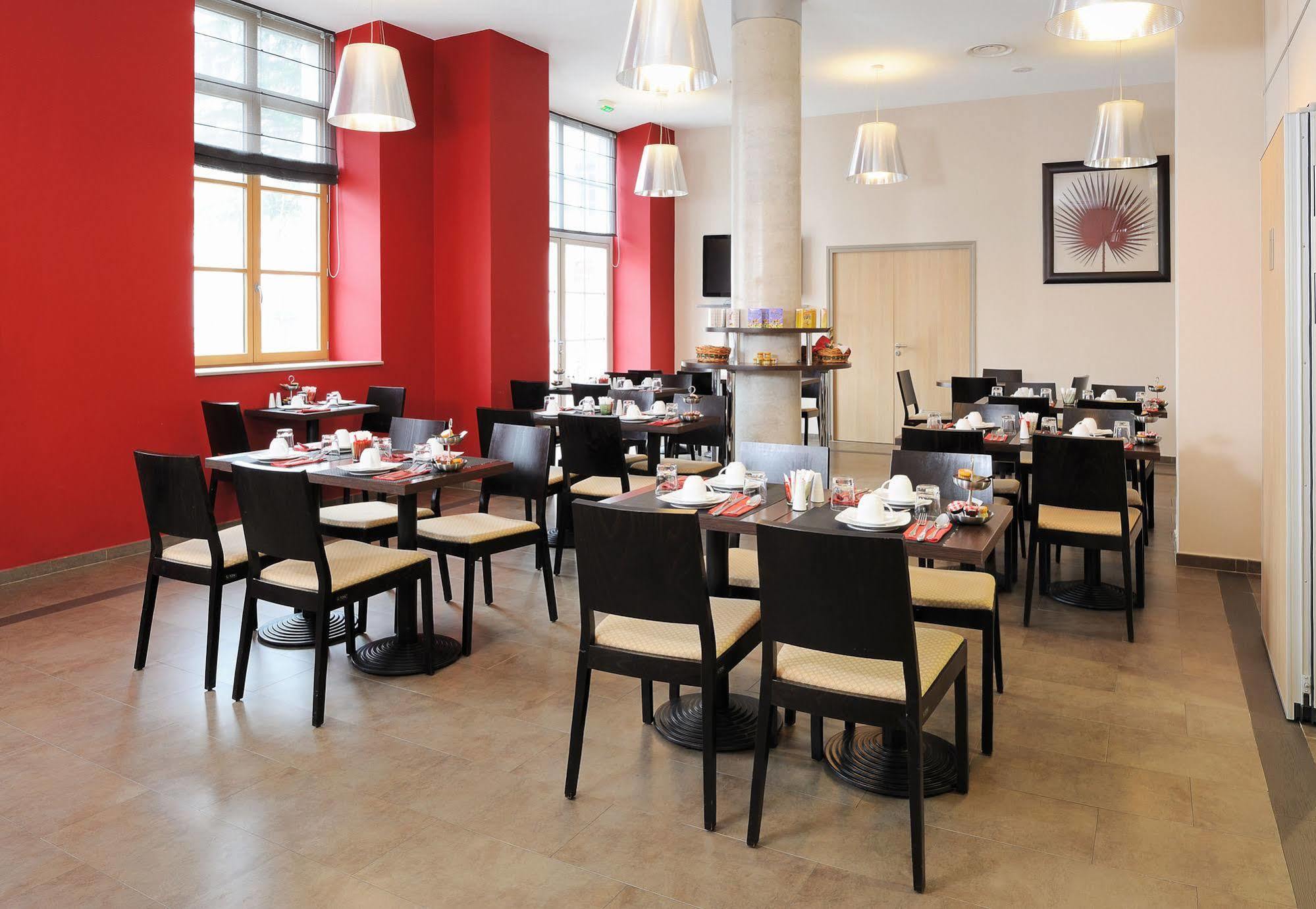 Residhome Grenoble Caserne De Bonne Экстерьер фото